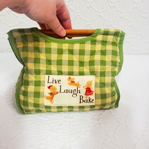 VTG Quilted baked goods carrier